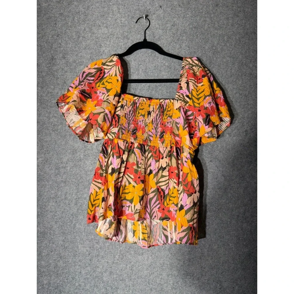 LOFT Floral Puff Sleeve Peplum Top Medium Tropical V-Neck Smocked Back Cotton